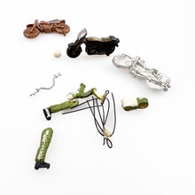 Laden Sie das Bild in den Galerie-Viewer, Miniaturas Variadas de Motos Plomo
