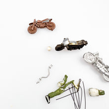 Laden Sie das Bild in den Galerie-Viewer, Miniaturas Variadas de Motos Plomo
