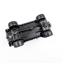 Cargar imagen en el visor de la galería, Hot Wheels ’15 Land Rover Defender Double Cab, FJV45 2017 Malasia (Sin remaches)
