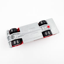 Cargar imagen en el visor de la galería, Matchbox, MB843 Seagrave Fire Engine (Classic) 2011 Mattel Tailandia
