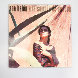 LP. Ana Belen. A La Sombra De Un León
