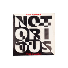 이미지를 갤러리 뷰어에 로드 , SINGLE. Notorious. The Swalk
