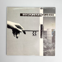 Cargar imagen en el visor de la galería, LP. Scorpions. Crazy World

