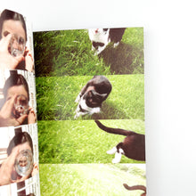 Load image into Gallery viewer, A Friendly Little Book presented by the Lomograpihc Society International
