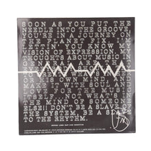 Cargar imagen en el visor de la galería, MAXI LP. Frequency. Hey, Hey, Hey
