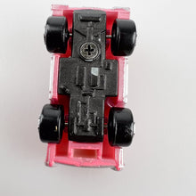 画像をギャラリービューアに読み込む, Micro Machines Cadillac ’59 Convertible Rosa
