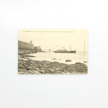 Cargar imagen en el visor de la galería, Postal 143 - Quiberon - La Ville de Palais Faisant le service entre Quiberon et Belle-Ile, quitte Port-Maria
