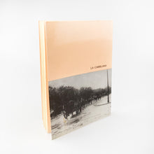 Laden Sie das Bild in den Galerie-Viewer, La Carrilana, Manual para Andar a pie por el mundo. Emilio Lavandeira.
