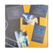 Cargar imagen en el visor de la galería, LP. Paul McCartney. Give My Regards To Broad Street
