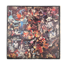 Laden Sie das Bild in den Galerie-Viewer, LP. Sly &amp; The Family Stone. There's A Riot Goin' On
