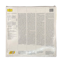 Charger l'image dans la galerie, LP. Ludwig van Beethoven / Herbert von Karajan / Berliner Philharmoniker. Symphonien Nr. 5 &amp; 8 / Ouvertüre "Fidelio"
