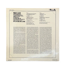 Charger l'image dans la galerie, LP. Wolfgang Amadeus Mozart, London Symphony Orchestra, Peter Maag. Notturno For 4 Orchestras, Serenata Notturna, Etc.
