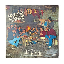Laden Sie das Bild in den Galerie-Viewer, LP. A Roda. A Roda
