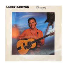 Laden Sie das Bild in den Galerie-Viewer, LP. Larry Carlton. Discovery
