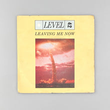 Cargar imagen en el visor de la galería, SINGLE. Level 42. Leaving Me Now
