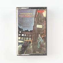 Laden Sie das Bild in den Galerie-Viewer, CASSETTE. David Bowie. The Rise And Fall Of Ziggy Stardust And The Spiders From Mars
