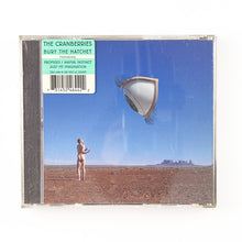 Cargar imagen en el visor de la galería, CD. The Cranberries. Bury The Hatchet
