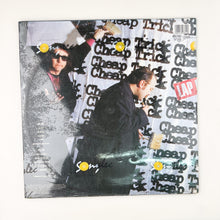 Laden Sie das Bild in den Galerie-Viewer, LP. Cheap Trick. Lap Of Luxury
