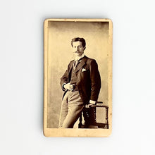 Cargar imagen en el visor de la galería, Fotografía antigua señor
