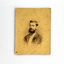 Laden Sie das Bild in den Galerie-Viewer, Fotografía antigua señor
