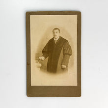 Cargar imagen en el visor de la galería, Fotografía Universitario
