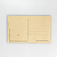 Charger l'image dans la galerie, Postal Messina dopo il terremoto del 28 diciembre 1908, Via Placida - Squadra di Milano e morti de essa estratti dale macerie. 636
