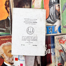 Load image into Gallery viewer, Lote de 33 libros de la Enciclopedia Pulga.
