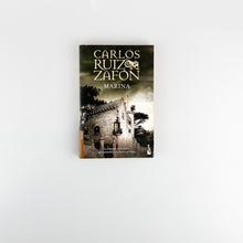 Laden Sie das Bild in den Galerie-Viewer, Marina, Carlos Ruiz Zafón
