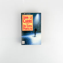 Laden Sie das Bild in den Galerie-Viewer, Un espia Perfecto, John le Carre
