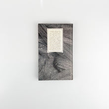 Laden Sie das Bild in den Galerie-Viewer, Entre Visillos, Carmen Martín aite
