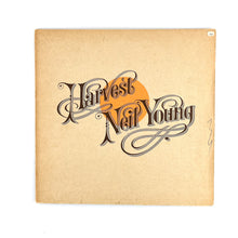 Cargar imagen en el visor de la galería, LP. Neil Young. Harvest
