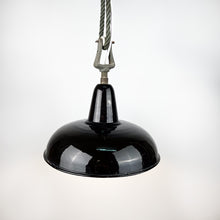 이미지를 갤러리 뷰어에 로드 , 산업용 에나멜 금속 천장 램프, 1950년대
