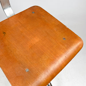 インダストリアルジュエリーボックススタイルの椅子、1970年代。 