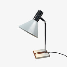 Cargar imagen en el visor de la galería, Lámpara de mesa francesa, 1970's
