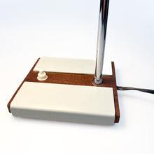 Cargar imagen en el visor de la galería, Lámpara de mesa francesa, 1970's
