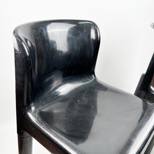 Charger l&#39;image dans la galerie, Paire de chaises 4875, design par Carlo Bartoli pour Kartell, 1974.
