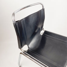 Cargar imagen en el visor de la galería, Silla Cantilever de piel y acero, 1970&#39;s
