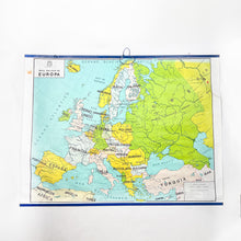 Load image into Gallery viewer, Mapa Físico y Político de Europa Dalmau Carles Pla, 1977.
