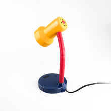 Cargar imagen en el visor de la galería, Flexo de sobremesa Massive en colores primarios, 1980's
