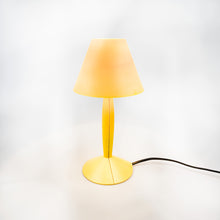 Cargar imagen en el visor de la galería, Lámpara Miss Sissi diseño de Philippe Starck para Flos, 1991.
