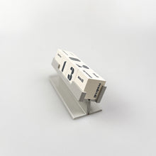 Cargar imagen en el visor de la galería, Calendario perpetuo 1970's
