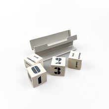 Cargar imagen en el visor de la galería, Calendario perpetuo 1970's
