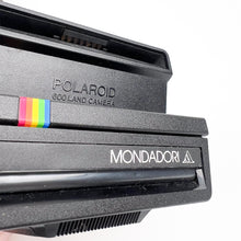 Load image into Gallery viewer, Polaroid Land 600 Camera
