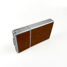 Laden Sie das Bild in den Galerie-Viewer, Polaroid SX-70 Landkamera, 1972 
