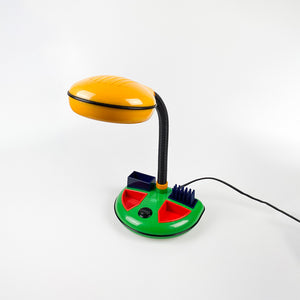 Lámpara de escritorio diseño de Kyoji Tanaka para Rabbit Tanaka Corp, Ltd.