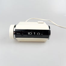 Charger l&#39;image dans la galerie, Réveil Sankyo 401D, années 1970
