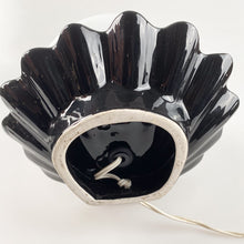 Charger l&#39;image dans la galerie, Lampe coquillage en céramique, années 1970
