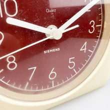 Cargar imagen en el visor de la galería, Reloj de pared Siemens MU 3900, 1970&#39;s
