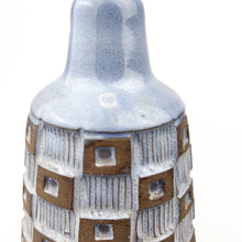 Laden Sie das Bild in den Galerie-Viewer, Signierte Steingut-Tischlampe, 1960er Jahre
