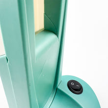 Cargar imagen en el visor de la galería, Lámpara Tucán, Tungslite, H.T. Huang 1980s Amarillo/Verde
